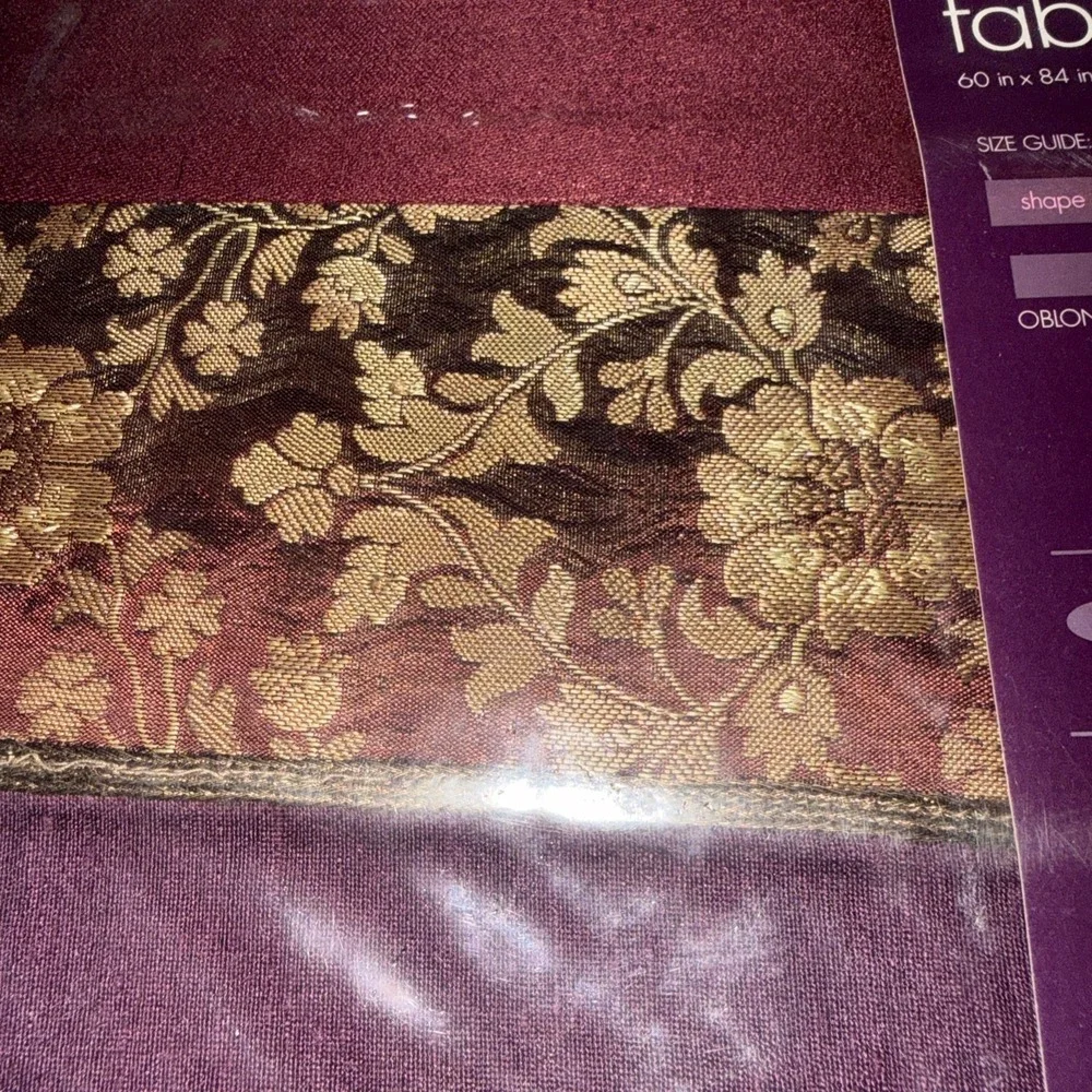 Vintage Age of Elegance Embellished Tablecloth Burgundy Maroon Oblong 60X84 NOS